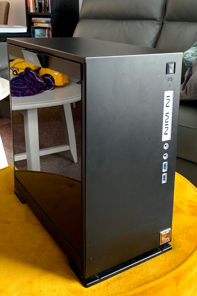 Tölva_inwin301.jpg